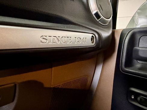 Used 2012 Jeep Wrangler Unlimited Sahara w/ Dual Top Group image 32