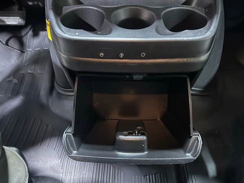 Used 2013 GMC Savana 1500 AWD image 39