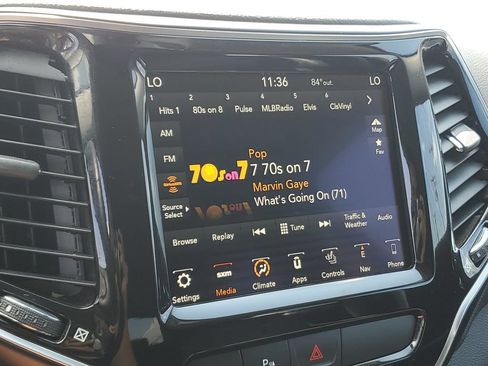 Certified 2019 Jeep Cherokee Limited AWD/4WD image 26