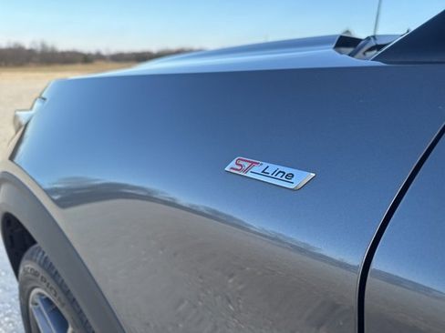 Used 2025 Ford Explorer ST-Line w/ ST-Line Street Pack image 10