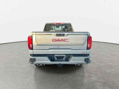 Used 2023 GMC Sierra 1500 AT4 w/ AT4 Preferred Package AWD/4WD image 7