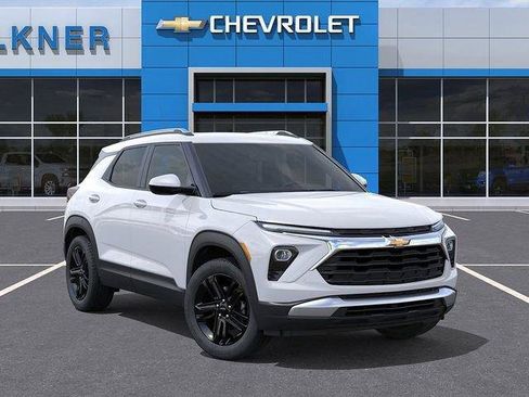 New 2026 Chevrolet TrailBlazer LT w/ Midnight Edition AWD/4WD image 7