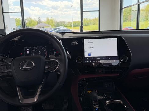 Used 2025 Lexus NX 350 AWD w/ Accessory Package (2T) image 22