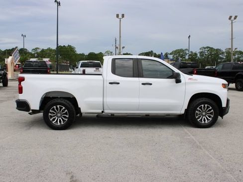 Used 2022 Chevrolet Silverado 1500 W/T w/ Z71 Off-Road Package AWD/4WD image 13