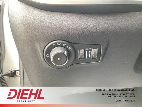 Used 2022 Jeep Compass Latitude AWD/4WD image 28