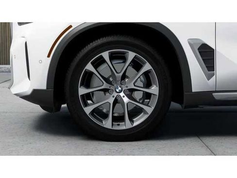 New 2026 BMW X5 xDrive40i w/ Climate Comfort Package AWD/4WD image 7