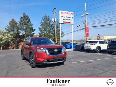 Used 2023 Nissan Pathfinder Platinum w/ Cargo Package
