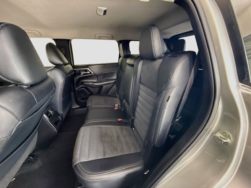 Used 2024 Mitsubishi Outlander SE FWD image 24