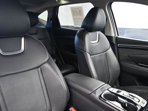 Used 2024 Hyundai Tucson Limited image 11