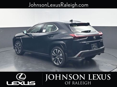 New 2026 Lexus UX 300h FWD image 7