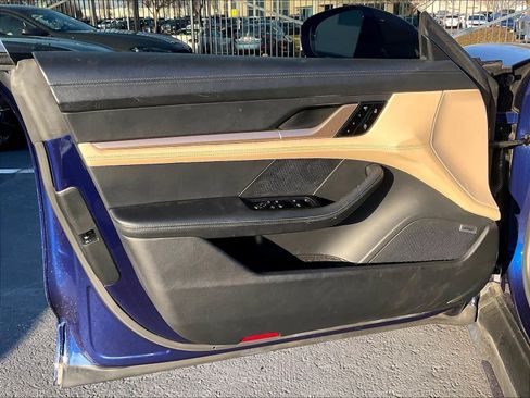 Used 2020 Porsche Taycan Turbo image 22