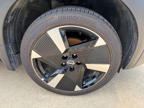 Used 2025 Nissan Kicks SR FWD image 9