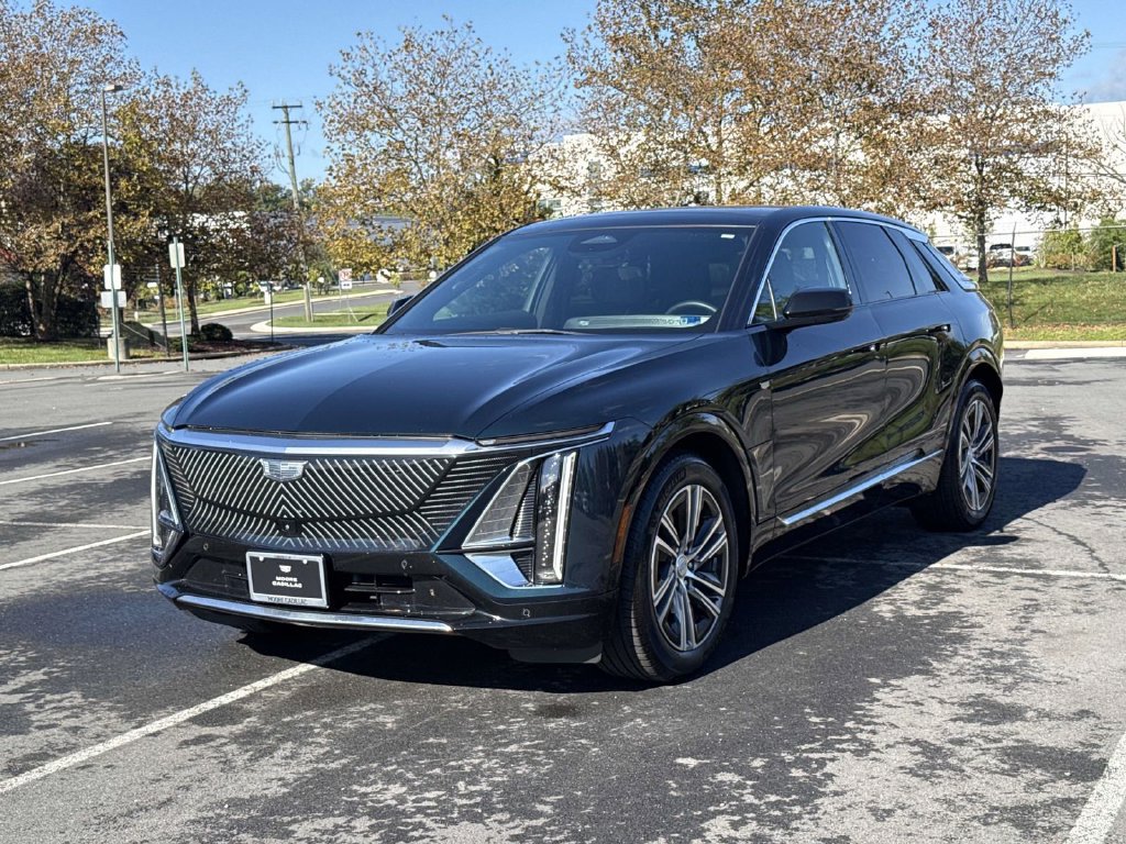 Used 2024 Cadillac Lyriq Luxury AWD/4WD image 20