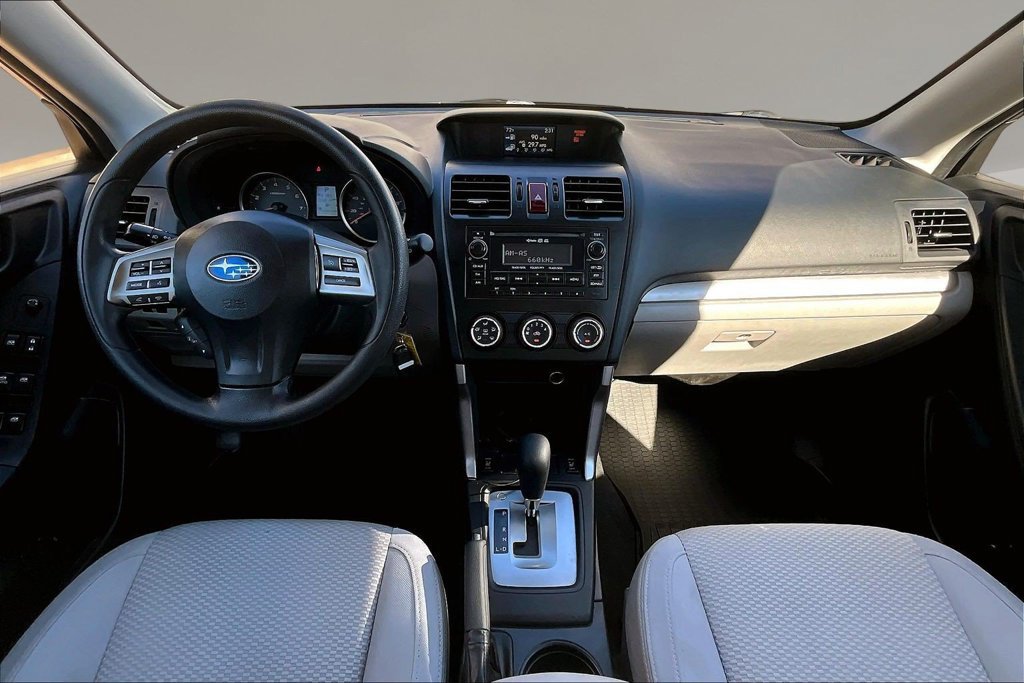Used 2015 Subaru Forester 2.5i Premium w/ All-Weather Package AWD/4WD image 7