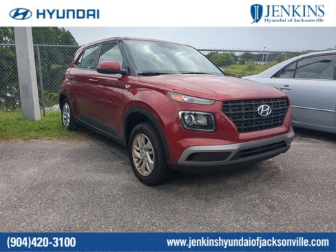 New 2025 Hyundai Venue SE image 1