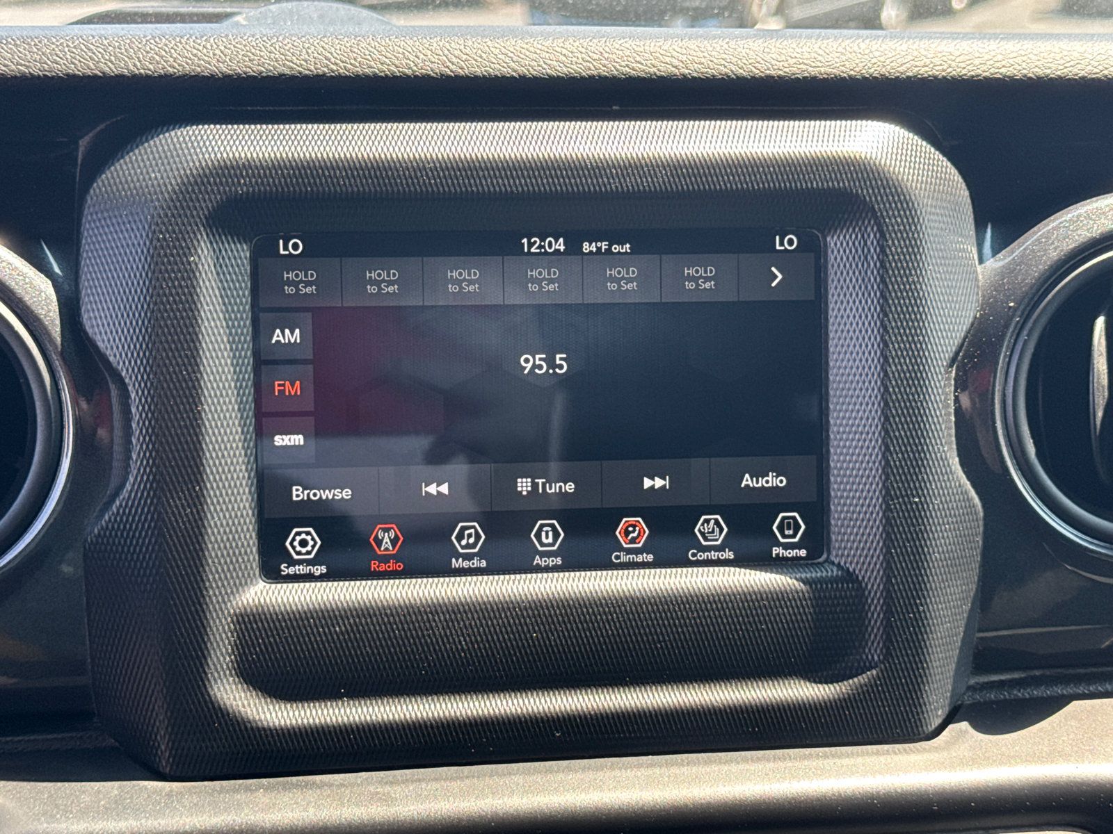 Used 2022 Jeep Wrangler Unlimited Sport AWD/4WD image 11