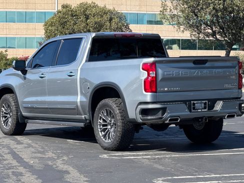 Used 2023 Chevrolet Silverado 1500 High Country w/ High Country Premium Package AWD/4WD image 6