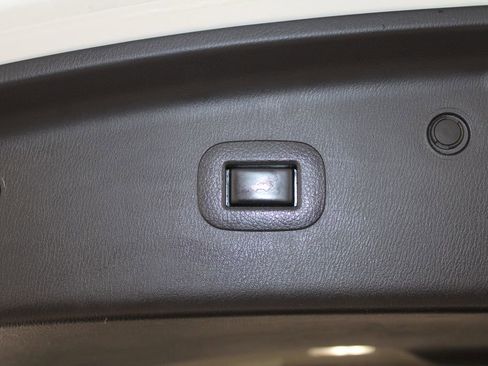 Used 2018 Nissan Armada Platinum w/ Cargo Package image 21