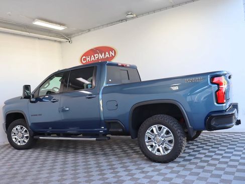 Used 2025 Chevrolet Silverado 2500 LTZ w/ LTZ Plus Package AWD/4WD image 3