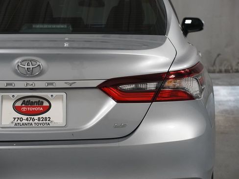 Certified 2022 Toyota Camry LE FWD image 10