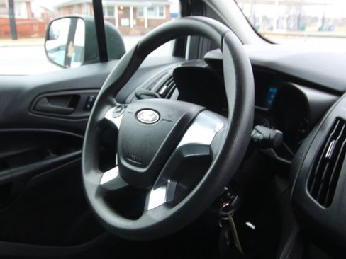 Used 2016 Ford Transit Connect XL image 15