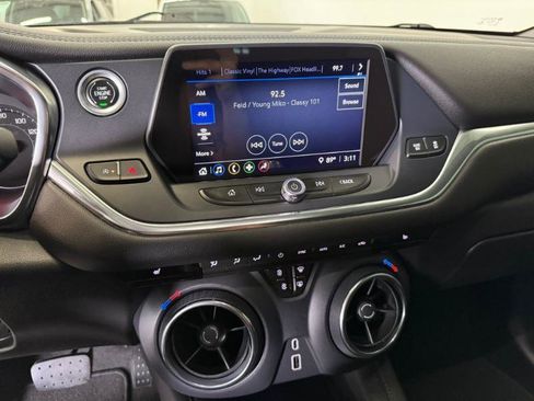 Used 2022 Chevrolet Blazer LT FWD image 13