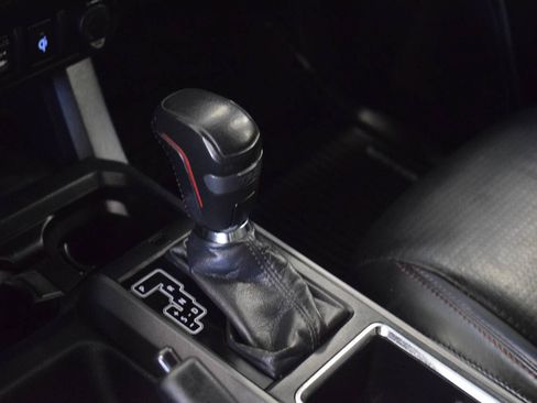 Used 2017 Toyota Tacoma TRD Pro AWD/4WD image 88