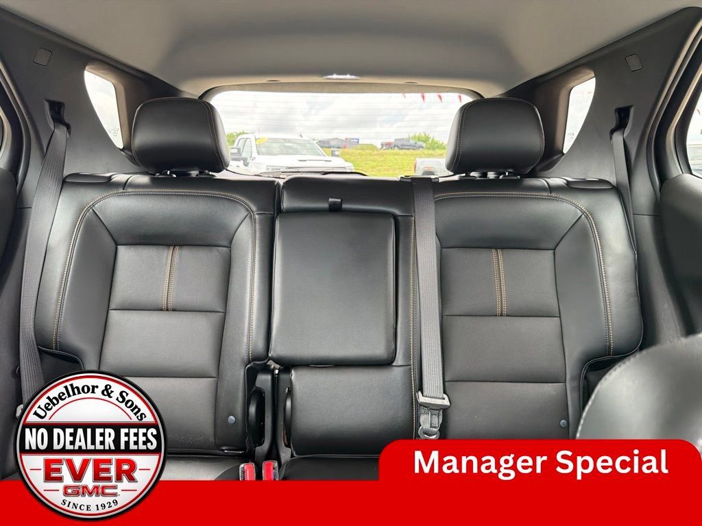 Used 2023 Chevrolet Equinox Premier AWD/4WD image 19