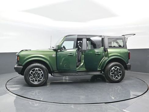 New 2025 Ford Bronco Outer Banks image 32