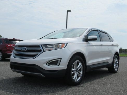 Used 2018 Ford Edge SEL w/ Equipment Group 201A image 3