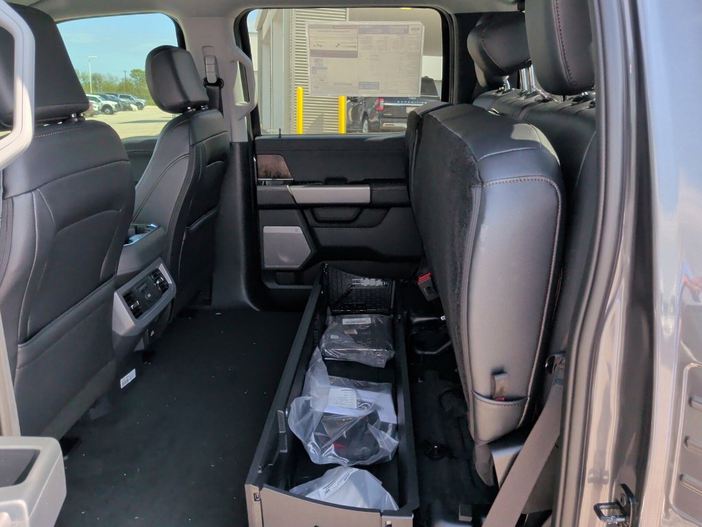 New 2027 Ford F350 Lariat w/ Lariat Premium Package AWD/4WD image 41