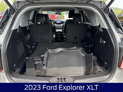 Used 2023 Ford Explorer XLT w/ Equipment Group 202A AWD/4WD image 16