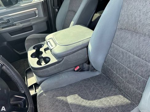 Used 2014 RAM 2500 SLT w/ Luxury Group AWD/4WD image 9