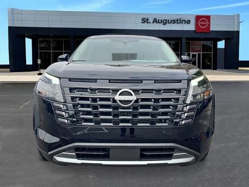 New 2026 Nissan Pathfinder Platinum image 8