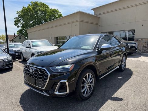Used 2022 Audi SQ5 Premium Plus w/ Premium Plus Package AWD/4WD image 3