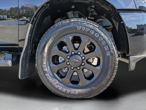 New 2026 RAM 2500 Big Horn AWD/4WD image 13