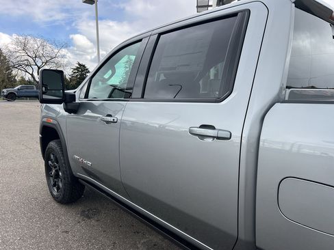 New 2026 GMC Sierra 3500 AT4 w/ AT4 Premium Plus Package AWD/4WD image 10
