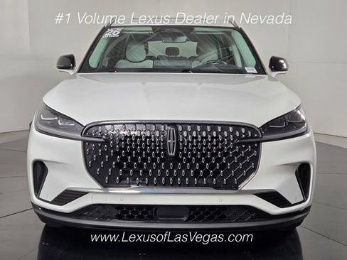 Used 2026 Lincoln Aviator Reserve AWD/4WD image 8