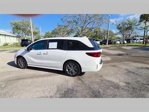 Used 2025 Honda Odyssey Touring image 24