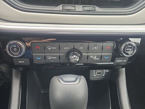 New 2026 Jeep Compass Limited image 26