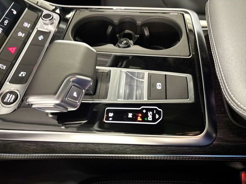 Used 2025 Audi Q7 2.0T Premium Plus w/ Premium Plus Package AWD/4WD image 18
