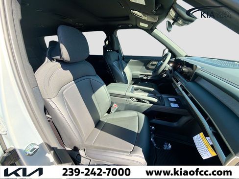 New 2027 Kia Telluride S image 16