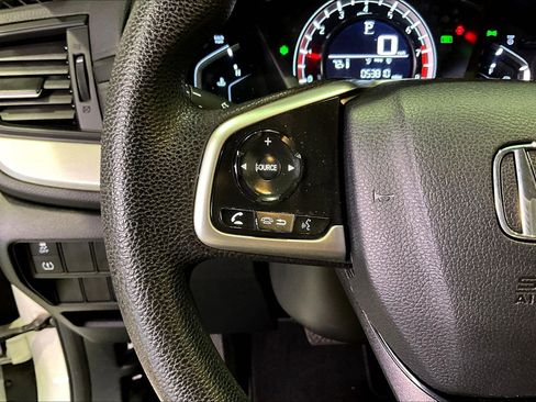 Used 2019 Honda CR-V LX image 12