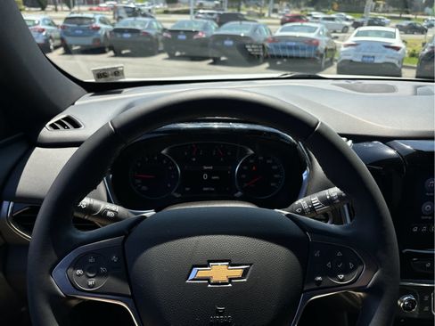 Certified 2023 Chevrolet Traverse LT w/ LPO, Floor Liner Package AWD/4WD image 10