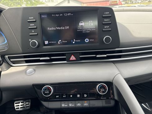 New 2026 Hyundai Elantra Sport FWD image 12