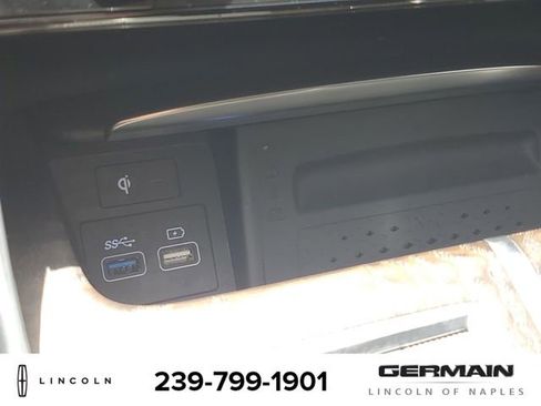 Used 2024 Genesis GV80 3.5T AWD/4WD image 33