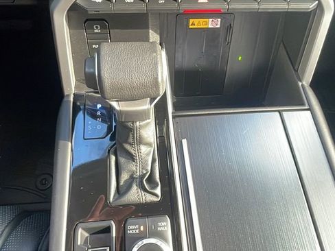 Used 2023 Toyota Tundra Platinum image 27