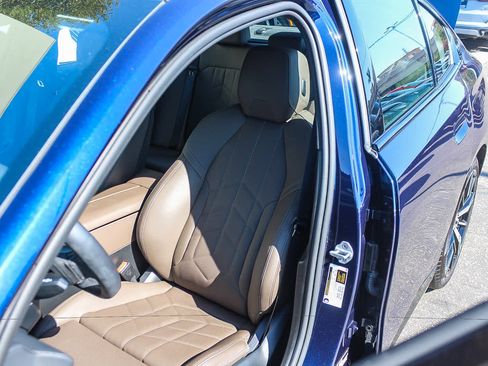 Used 2026 BMW 530i w/ M Sport Package RWD image 25