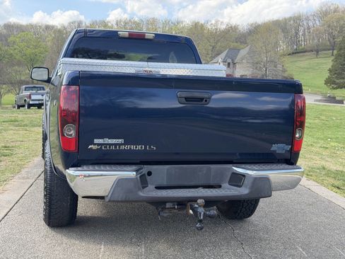 Used 2004 Chevrolet Colorado LS AWD/4WD image 7