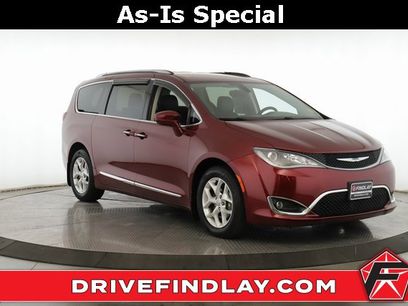 Used 2017 Chrysler Pacifica Touring-L Plus